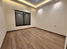 شقة فارغة للبيع في عبدون ref : 14391