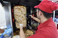عامل شوارما عامل شوارما
