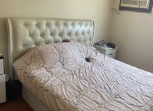 للبيع غرفة نوم  For sale, a bedroom