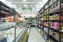 محل تجاري في موقع مميز وحيوي جدا للبيع