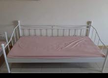 سريرين للبيع مع المراتب مستعمل beds for sell with mattresses used
