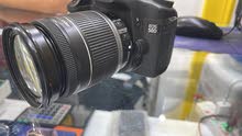 كاميرا كانون Eos مع عدسة efs18-2000mm