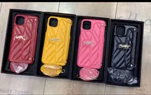 mobile  apple stock avalible with mobile acceries