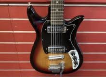 جيتار اليكتريك نوع teisco بحاله جيده جدا مع دعسات