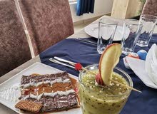 مطلوب عنصر نسائي لديه الخبره في تحضير العصائر الطبيعيه والكريب مطلوب عنصر نسائي لديه الخبره في تحضير العصائر الطبيعيه والكريب