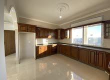 140m2 3 Bedrooms Apartments for Sale in Salt Al Balqa'