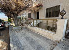 700m2 4 Bedrooms Villa for Sale in Amman Abu Al-Sous