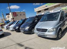 خدمة توصيل من والى المطار والجسور والرحل 8 مقاعد 7 حقائب باصات فان