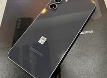 مستعمل ايام Samsung S23 FE 5G رام 16 جيجا 128 و 256 شرق اوسط أغراضة والكرتونه الأصلية متوفر توصيل