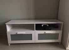 طاولة تلفزون IKEA طاولة تلفزون IKEA