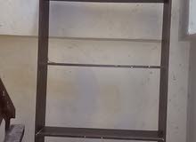 ارفوف خشبيه مكتبه ومحل تجاري ودكان ومحل نثريات