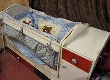 سرير كاروك للطفل و كنتور و جرارت مستعملة كلهة ب120 الف