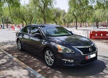 FAMILY USED NISSAN ALTIMA 3.5 FULL OPTION WITH MILEAGE OF 106100KM