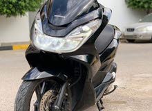 هوندا pcx150 موديل 2016 نطيفه هوندا pcx150 موديل 2016 نطيفه