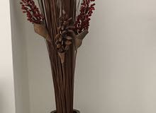 2 vases with its content 2 vases with its content