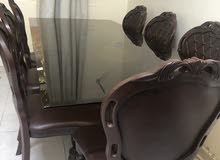 طاولة طعام عائلية طاولة طعام عائلية