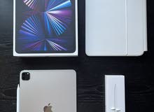 iPad Pro (11” M1 - 256GB - 3rd Gen) + Apple Pencil 2 + Hou Keyboard