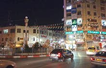 محلين داخل عمارة تجارية
