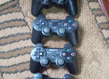 ايدي PS3 كلهم اصليات ولا وحدة تقليد شغالات ولا غلطة الحبة ب9 دنانير
