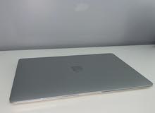 Macbook Air 13-inch i5 processor; Touch ID, Retina Display, model 2020