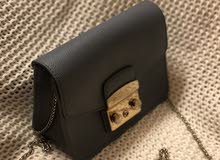 شنطة ماركة فورلا FURLA شنطة ماركة فورلا FURLA
