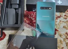 مشغل فقط Samsung S10 plas رام 8 جيجا 128 أغراضة والكرتونه الأصلية متوفر توصيل