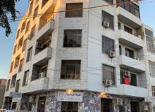 شقة للأيجار مساحة 190 متر ركن في شارع حلويات أبو عفيف كرادة خارج