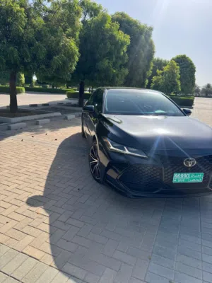 Used Toyota Avalon in Muscat