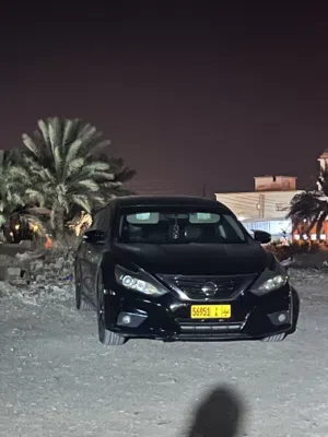 Used Nissan Altima in Al Dakhiliya