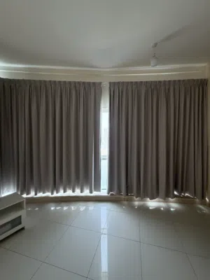 ستائر شبه جديدة