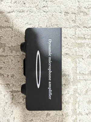 Dynamic Microphone Amplifier black XLR microphone  محسن صوت يركب بين المكسر والمايكروفون