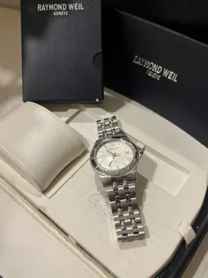 Raymond Weil