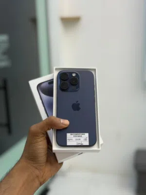 iPhone 15 Pro 256 GB box piece - Fine and smooth phone
