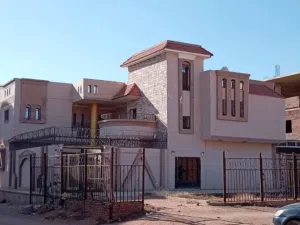 ‏أكثر من 6 غرف ‏.‏ أكثر من 6 حمامات ‏.‏ 280 م٢‏0