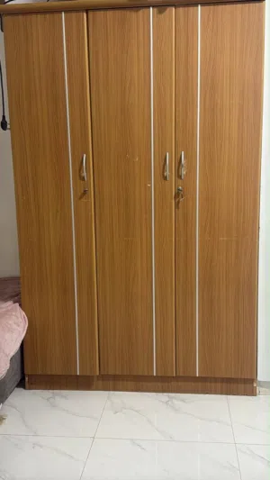 خزانة ملابس