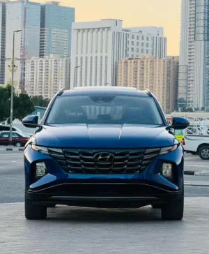 hyundai tucson 2022 Limited 2.5L blue sunroof American Specs perfect from inside outside