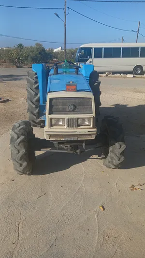 جرار ميتسوبيشي كومياي MT1601D 4x4 16 حصان