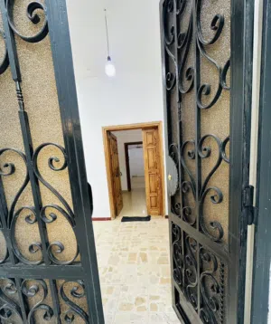 145 m2 2 Bedrooms Apartments for Rent in Tripoli Zanatah