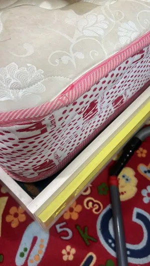 غرفه نوم شبابيه وتصلح اطفال بحاله الوكاله