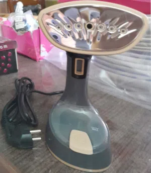 مكواة بخارية  كافة انواع الملابس  محمولة