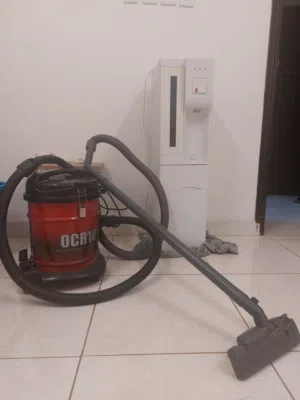 مكنسة كهربائية 1800 وات+ برادة مياة