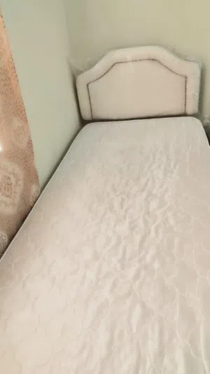 Bed (Barely Used)