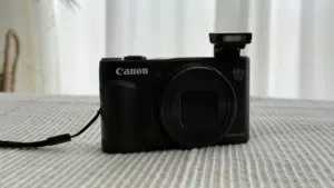 للبيع كميرا كانون SX740 HS