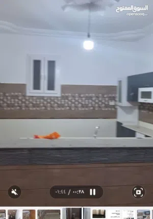 منزل من ثلاثة طوابق