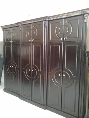 غرفه نوم ماستر طابقين خشب لاتيه نخب اول سعر حرق عرض 280 ارتفاع 245 عمق 55 الموقع الزرقاء ح