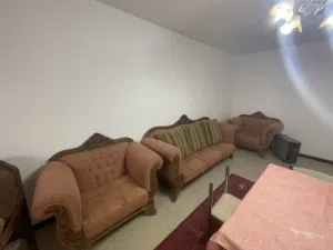 طقم غرفة جلوس مستعمل للبيع