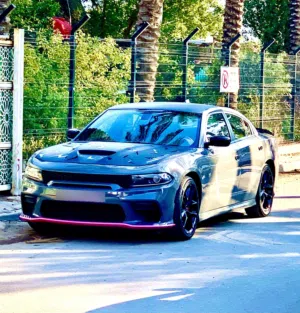 جارجر 2023 SXT بحاله ممتازه حادثها خفيف للبيع او مراوس مع RT او SRT حسب القناعة