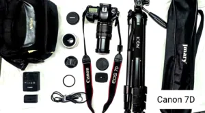 كاميرا كانون Canon 7D عرررررطه للبيع مع عدتها