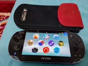 جهاز ps vita oled pch-1003 مستعمل للبيع