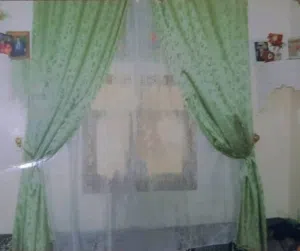ستائر مجلس جاهزة مستعمل نظيف جدا